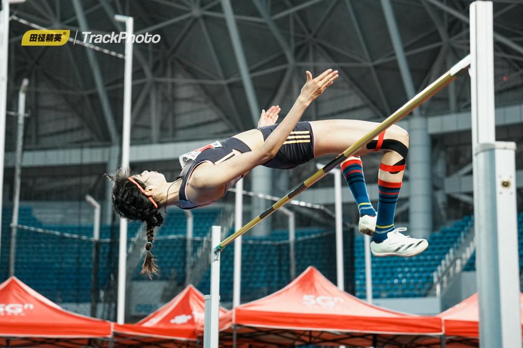 亚冠卡位生死战！布里兰主场无敌争出线，江原FC客场搏命追积分